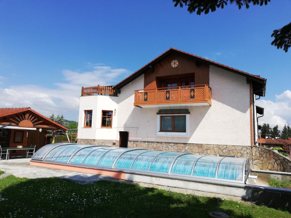Gaestezimmer Glaser Gross-Siegharts ภายนอก รูปภาพ