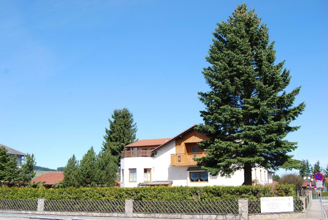 Gaestezimmer Glaser Gross-Siegharts ภายนอก รูปภาพ